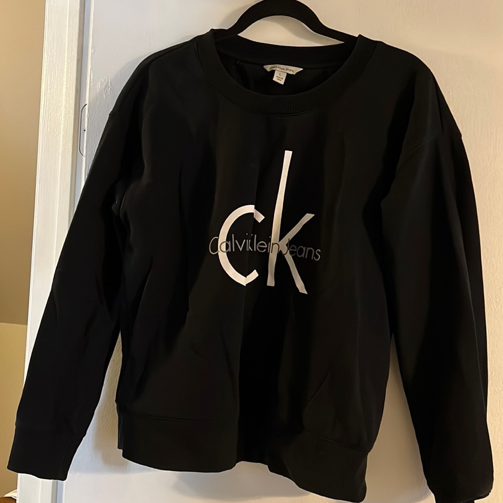 CK sweatshirt